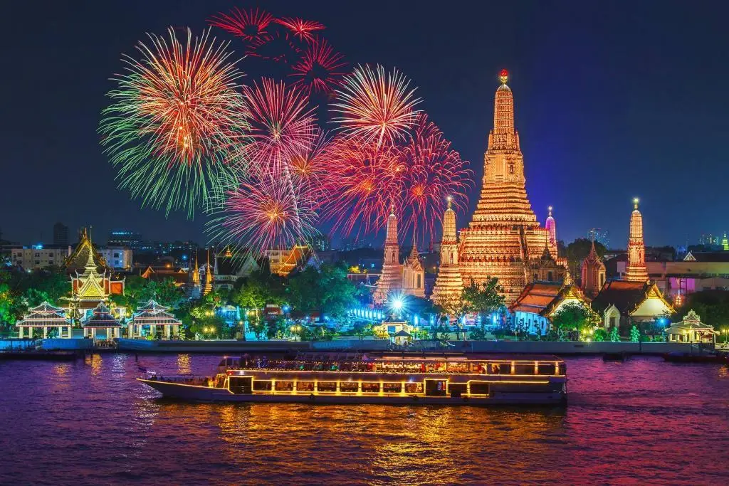 3 OF THE BEST WAYS TO CELEBRATE NEW YEAR IN THAILAND